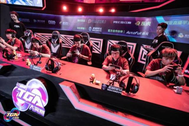 经验更足的 经验更足的