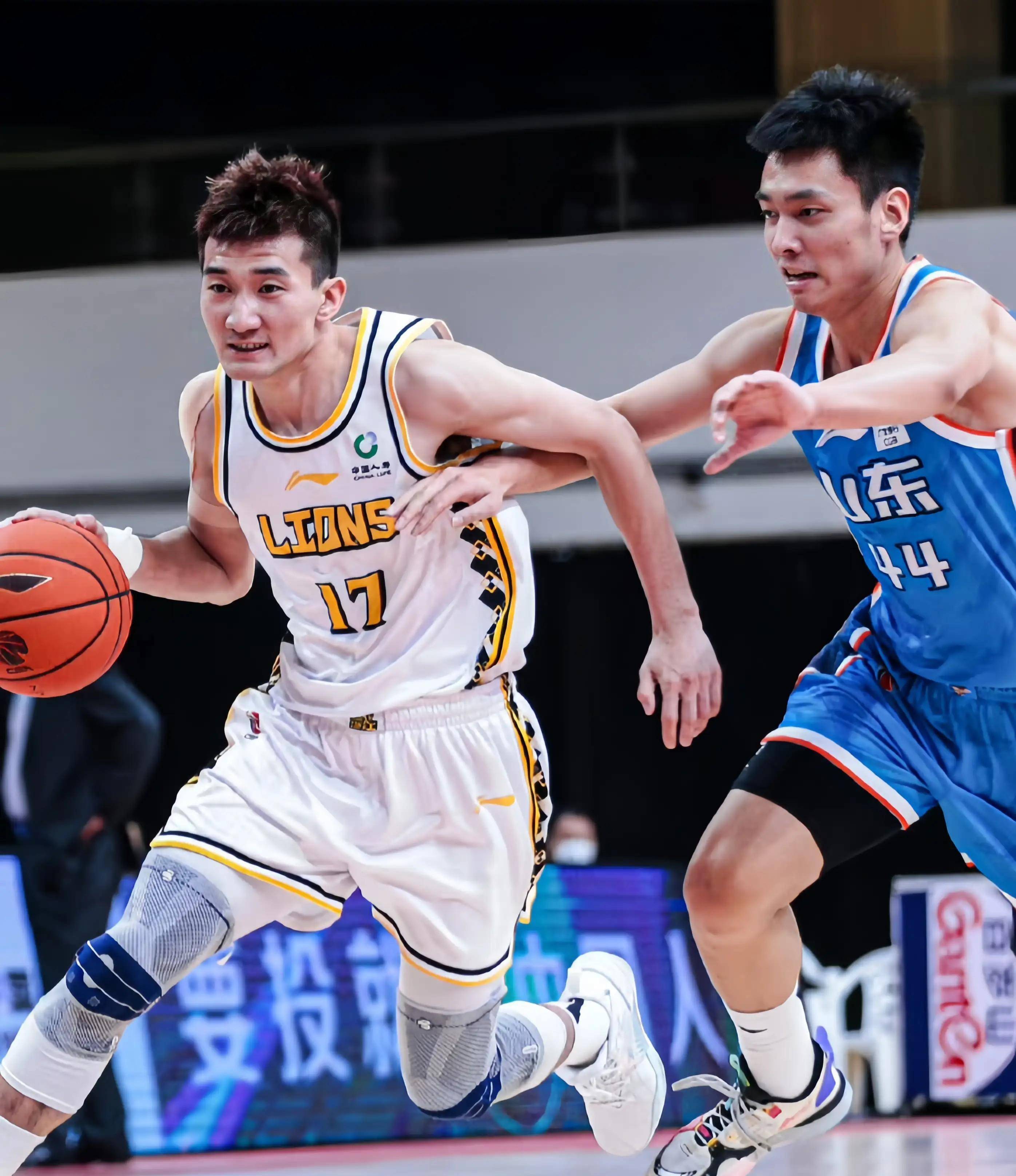 上积极表现 上积极表现