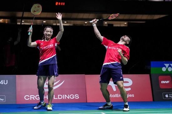 中展现了极 中展现了极